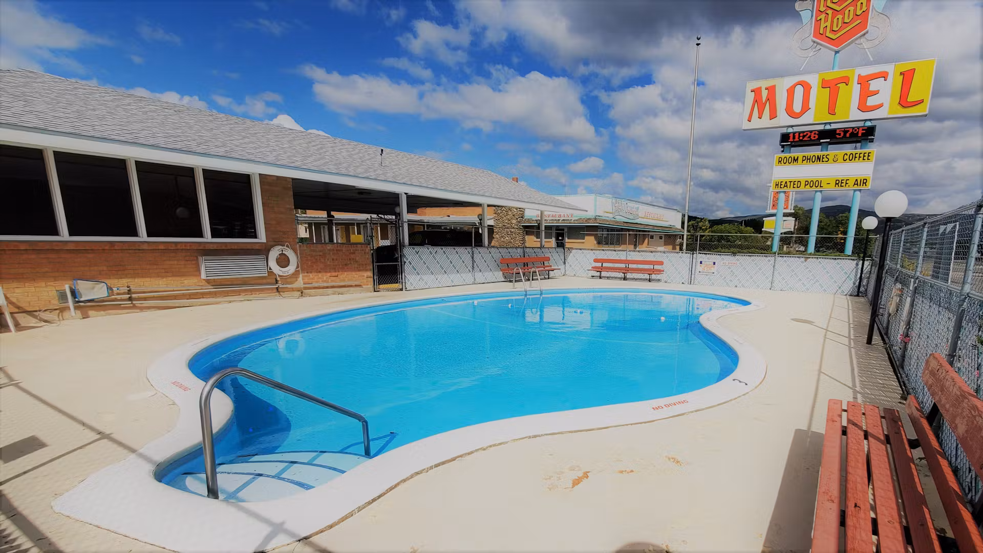 Robinhood Motel