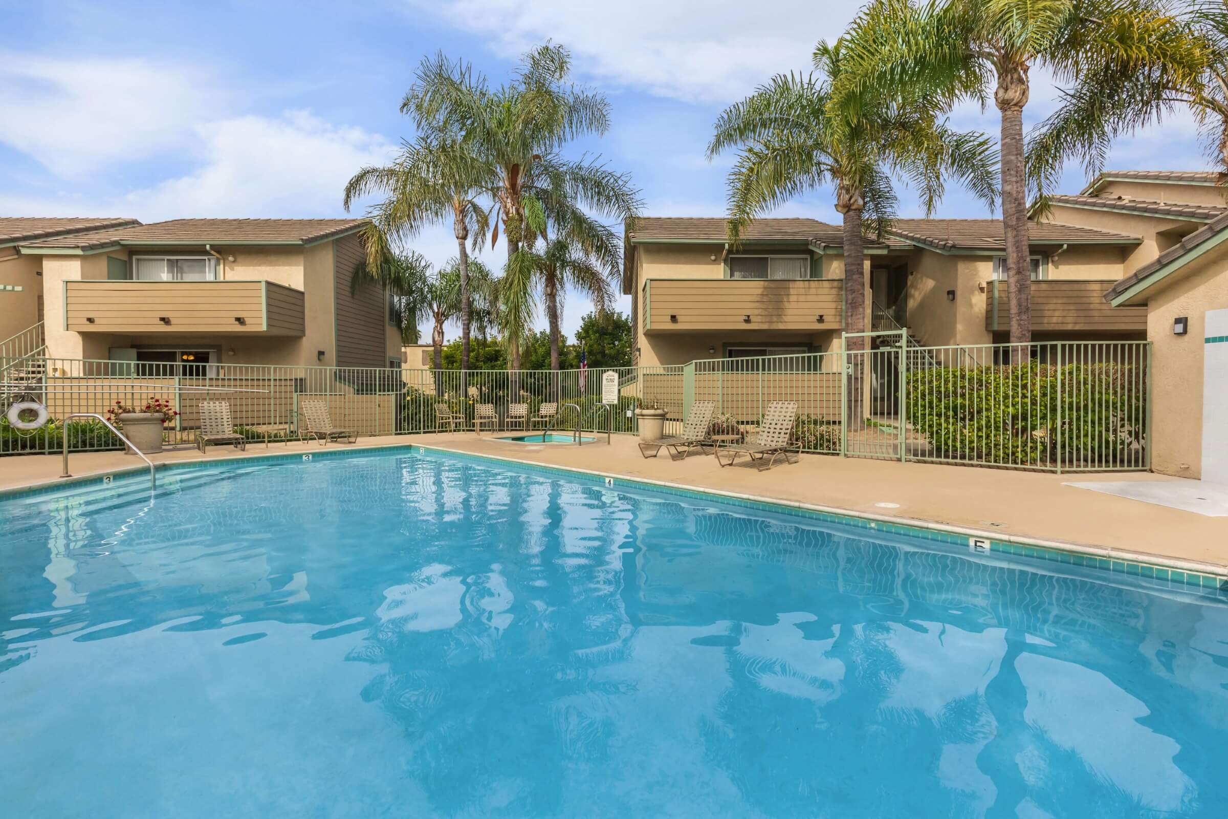 Windrose Apartments