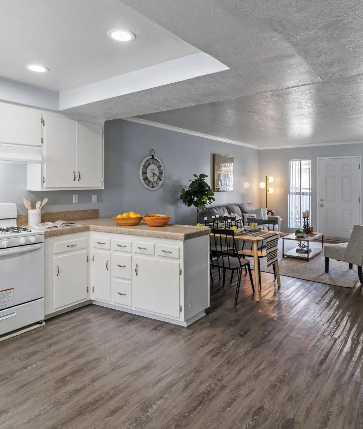 French Quarter Apartments
