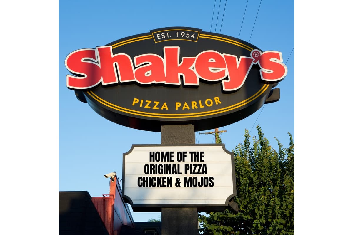 Shakeys Pizza #52