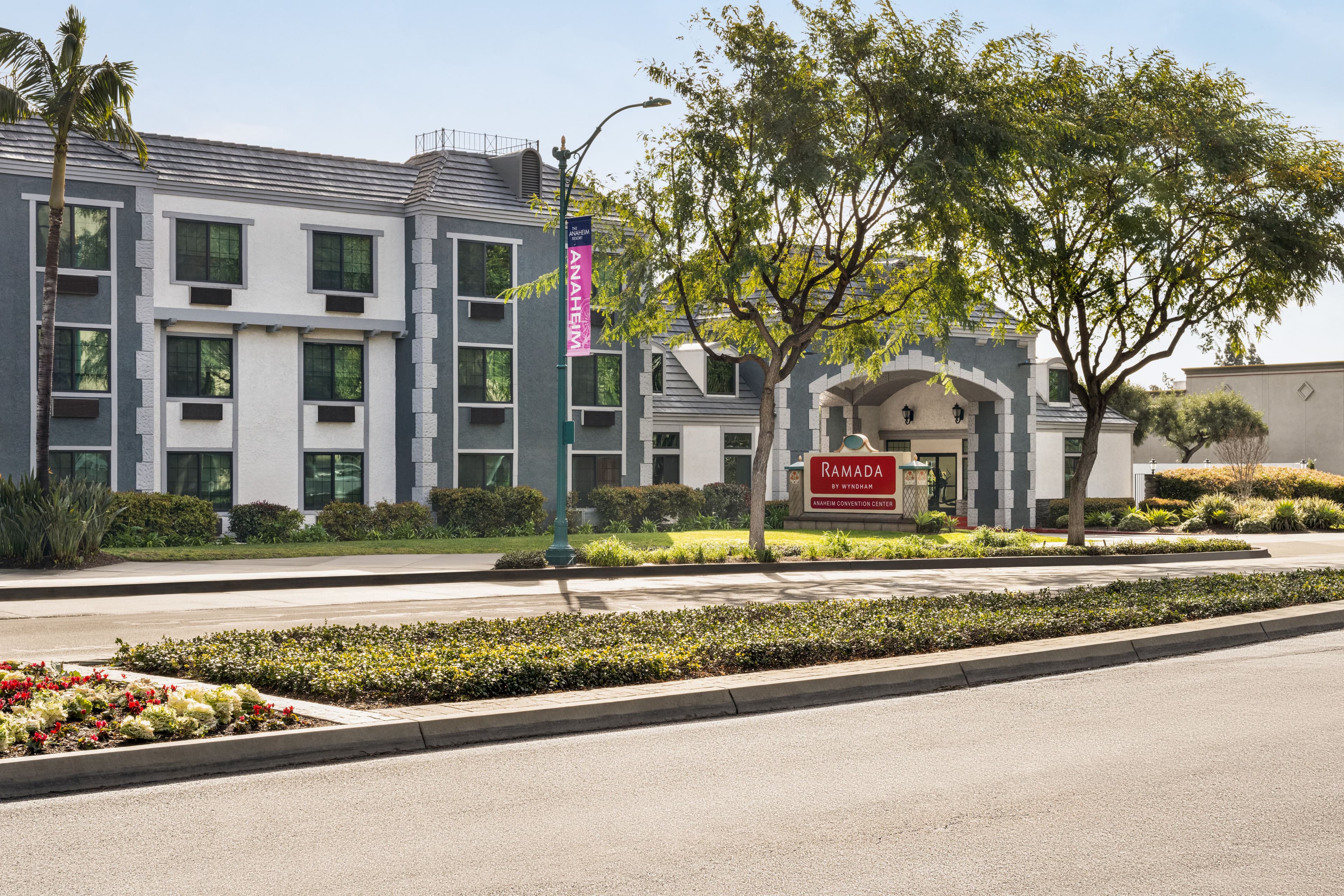 Ramada by Wyndham Anaheim Convention Center
