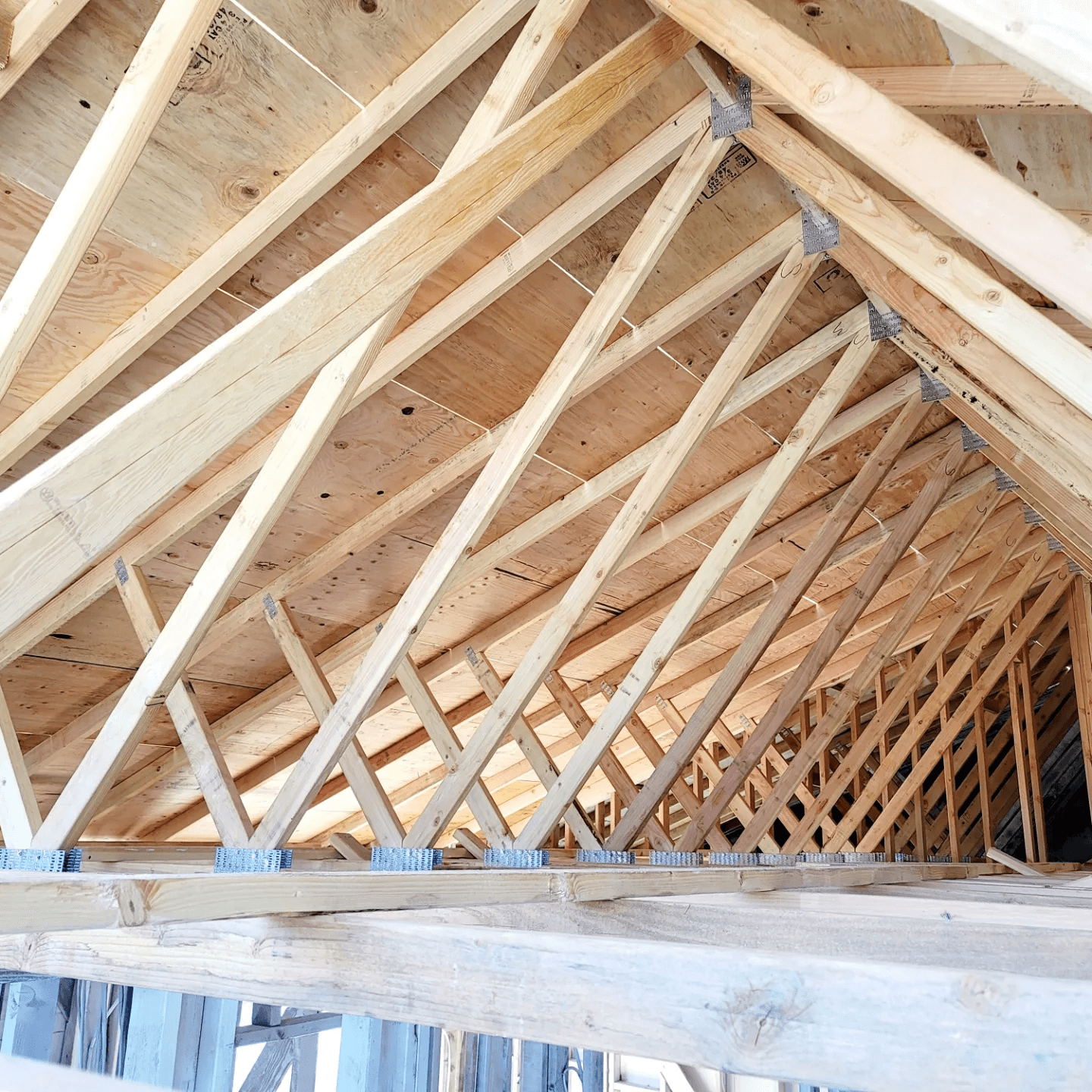 Diaz Design And Remodel Inc