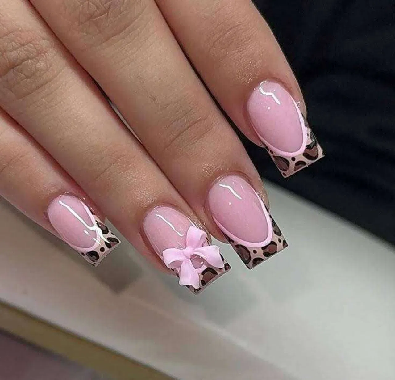 D Nails & Spa